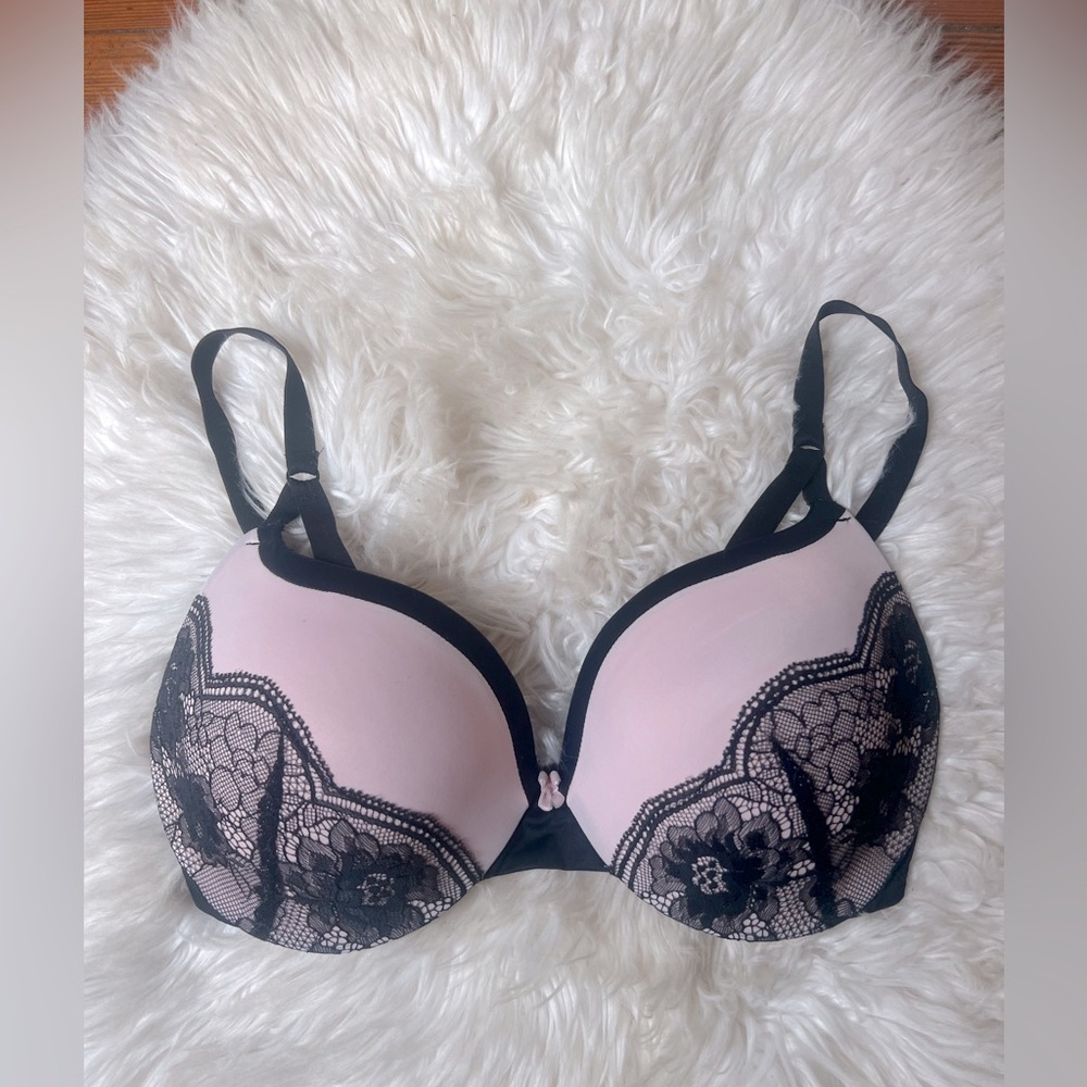 Maidenform Black Pink Lace Trim Padded Push Up Soft Bra EUC